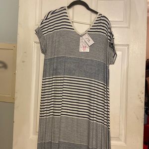 LuLaRoe Macy Medium 10-12.
